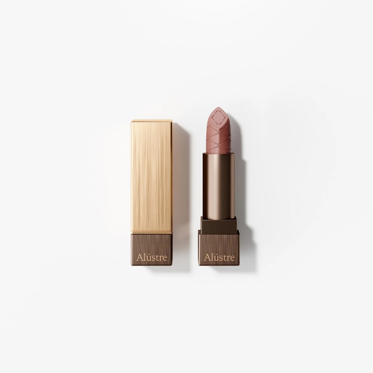 Alustre satijnen lippenstift voor een luxe uitstraling