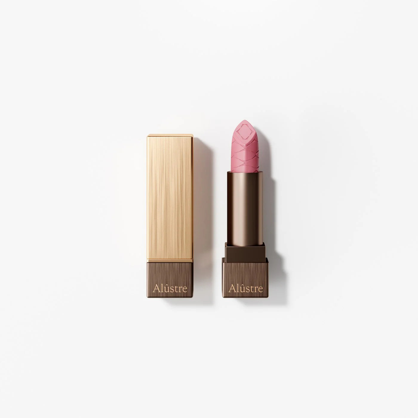 Alustre satijnen lippenstift voor een luxe uitstraling