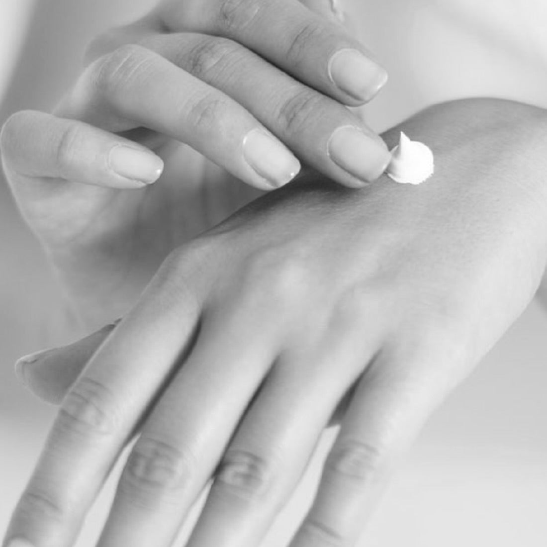 Handverzorgingscrème
Handbalsem
Hydraterende handzalf
Verzorgende handlotion
Versterkende handcrème