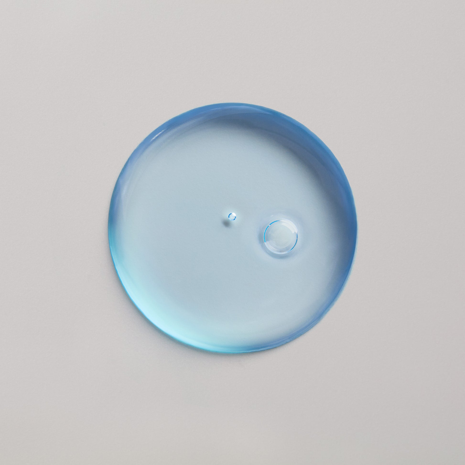 Het Hydromax Skin Activator Sheet Mask is een verfrissend, hydraterend vliesmasker dat de huid zijdezacht maakt. Het vermindert zichtbaar sporen van vermoeidheid en uitputting, waardoor je huid er fris en stralend uitziet.